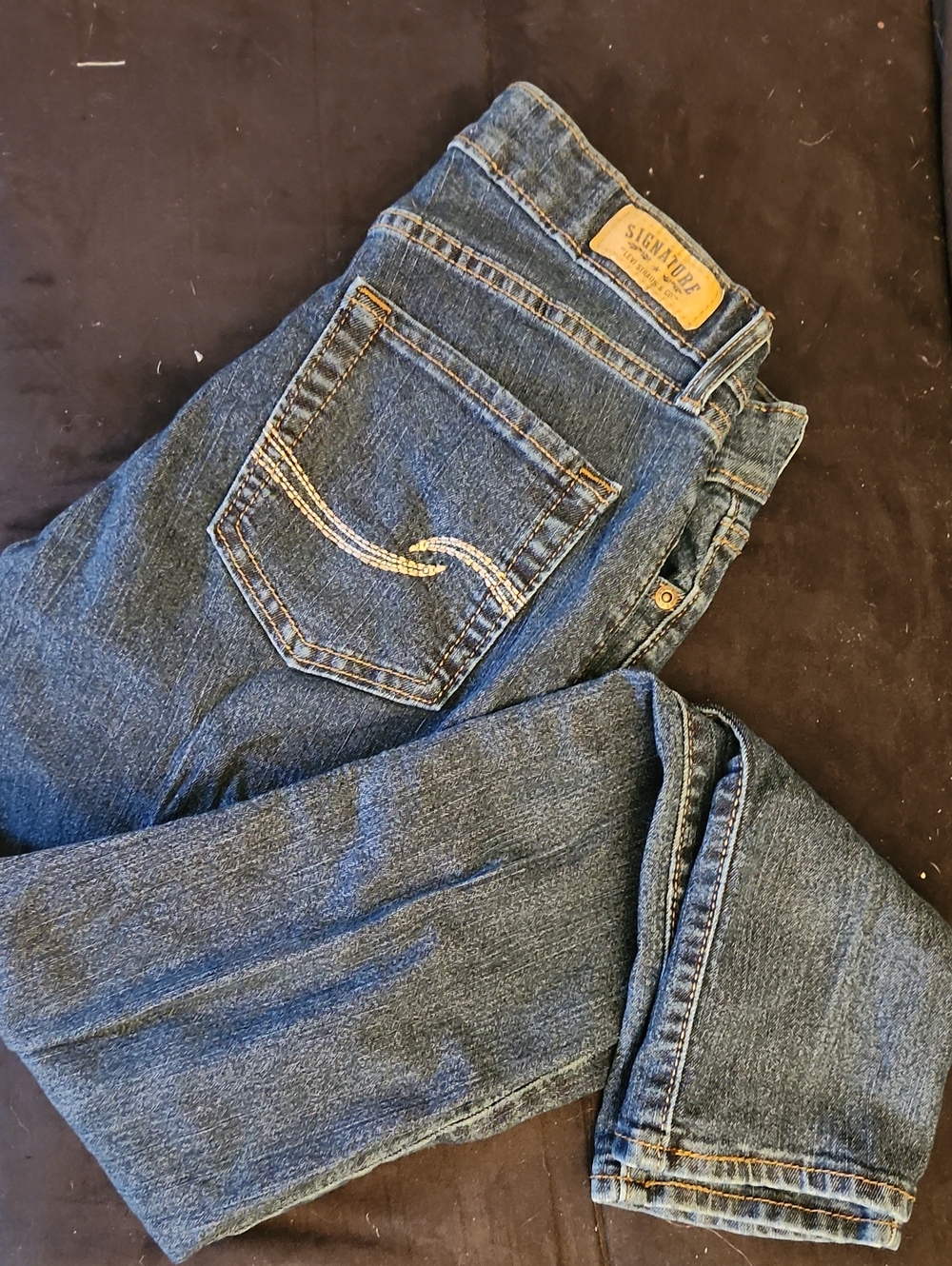 Signature Straight-Leg Women’s Denim Jeans in Blue